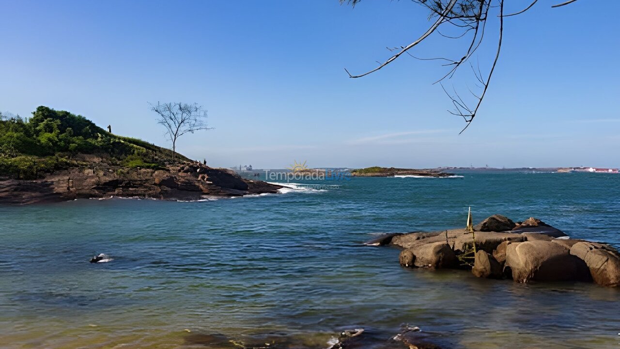 Casa para aluguel de temporada em Vila Velha (Ponta da Fruta)