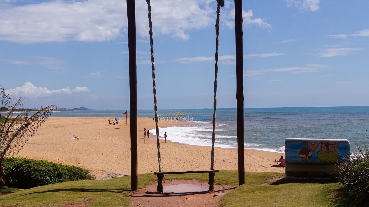 Casa para aluguel de temporada em Vila Velha (Ponta da Fruta)