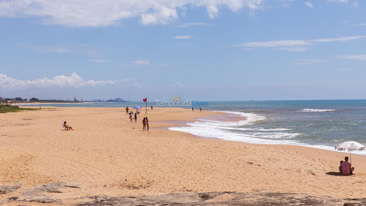 Casa para aluguel de temporada em Vila Velha (Ponta da Fruta)