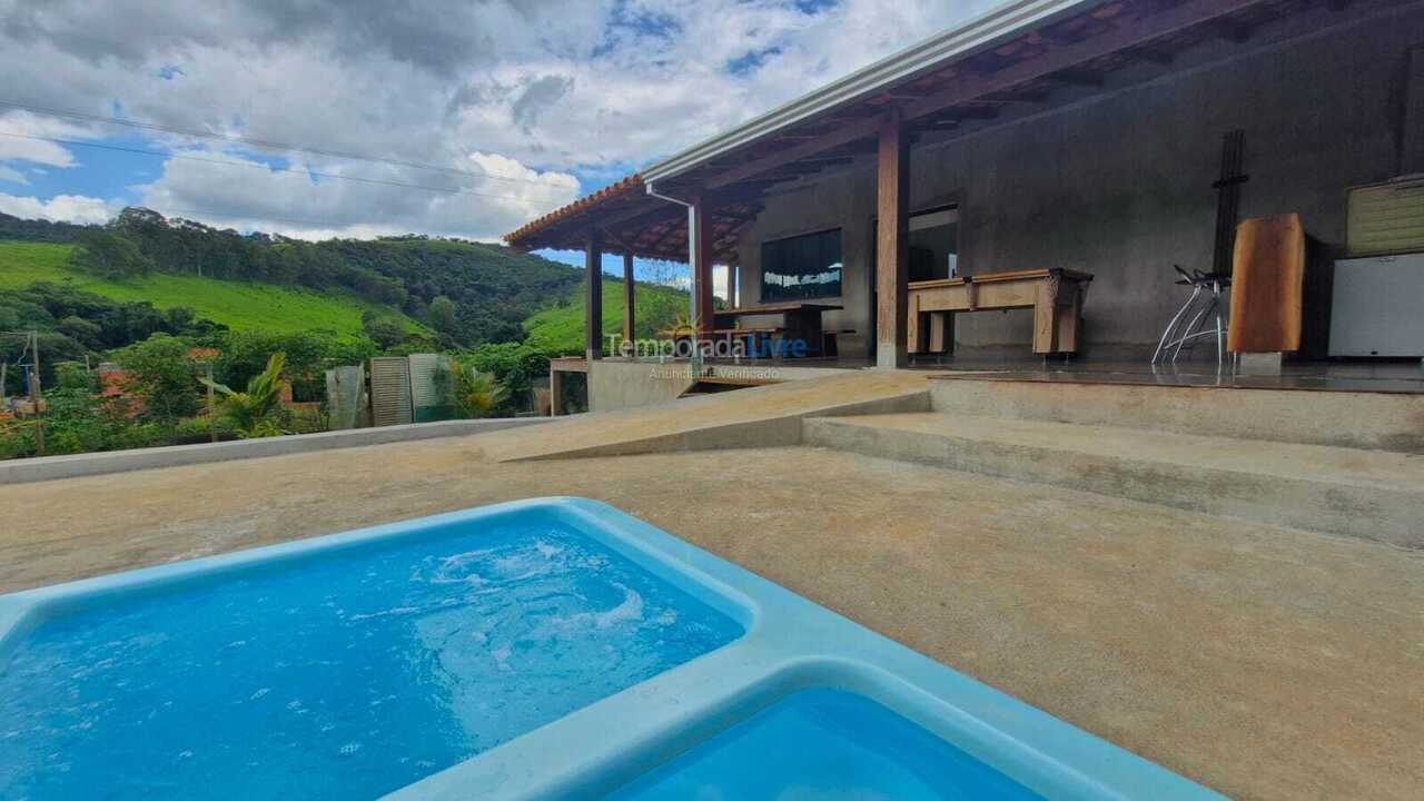 House for vacation rental in Capitólio (água Limpa)
