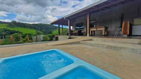 House for rent in Capitólio - água Limpa