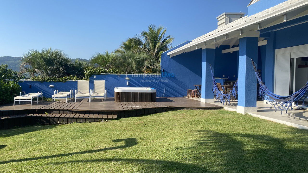 Casa para aluguel de temporada em Bombinhas (Canto Grande)