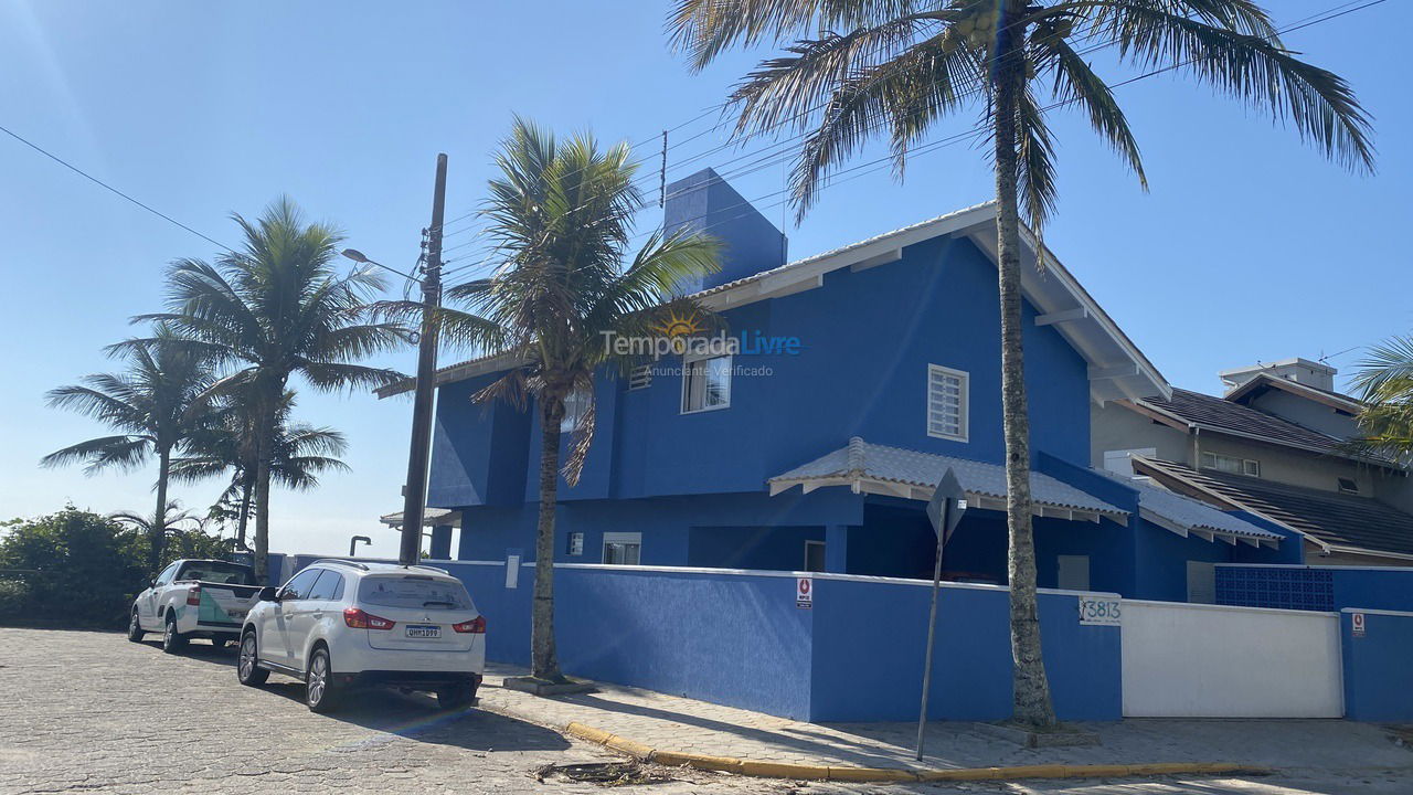Casa para aluguel de temporada em Bombinhas (Canto Grande)