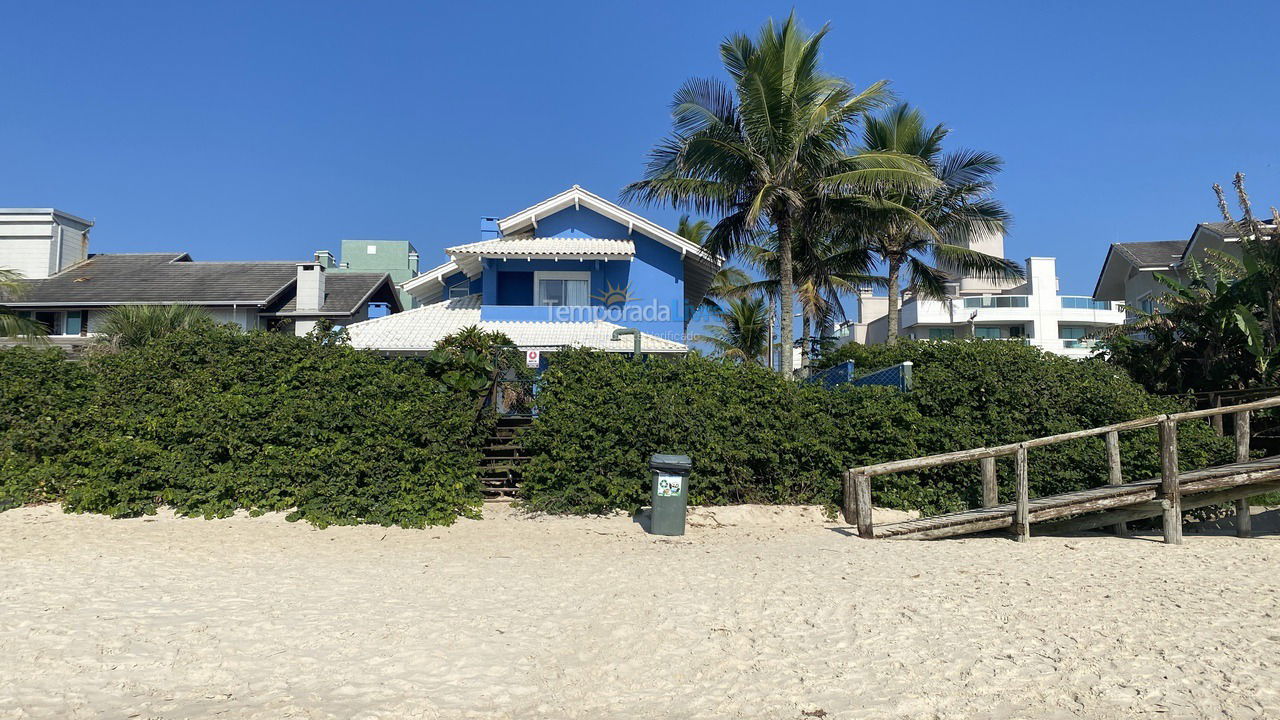 Casa para aluguel de temporada em Bombinhas (Canto Grande)