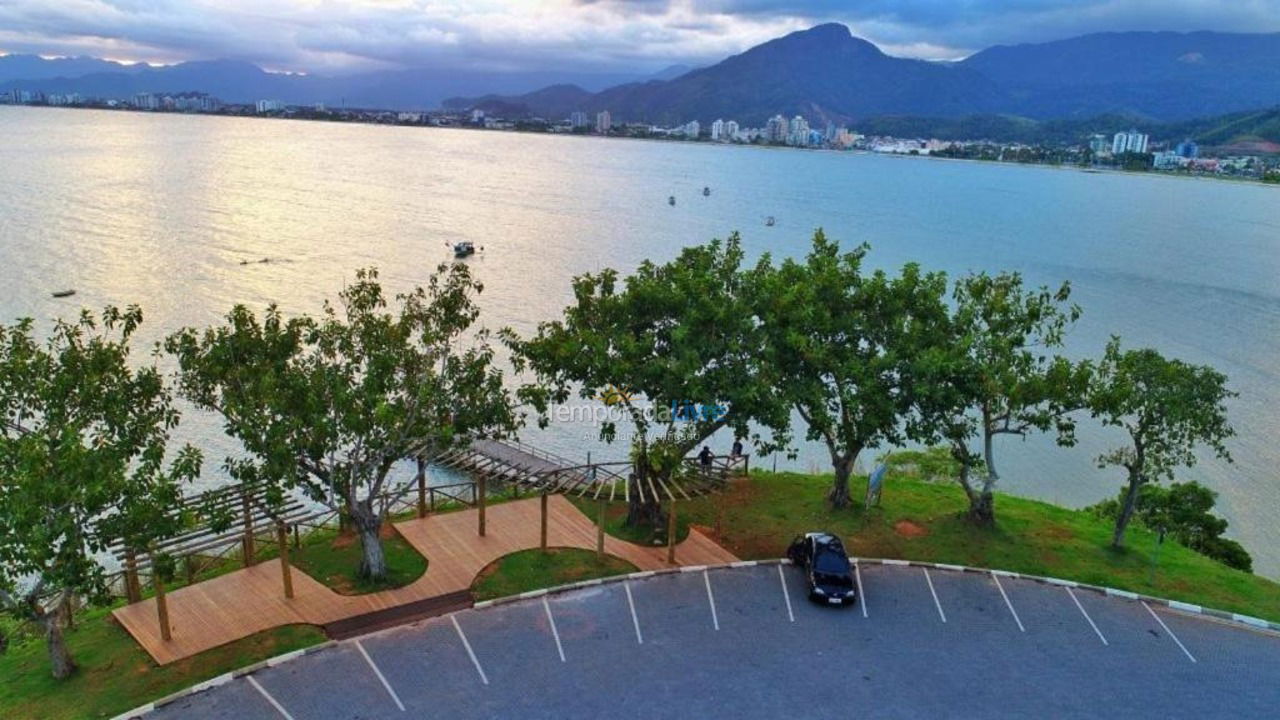 Apartamento para alquiler de vacaciones em Caraguatatuba (Martim de Sá)