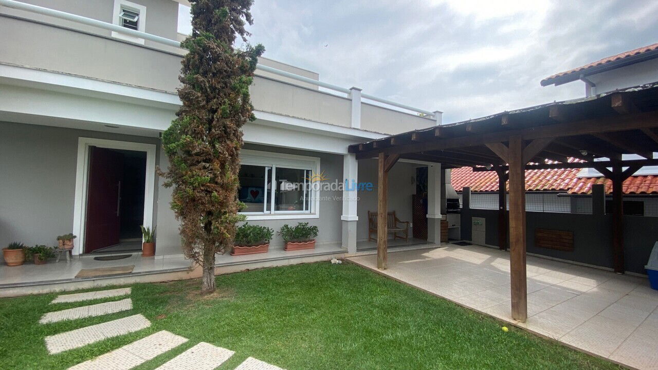House for vacation rental in Florianopolis (Daniela)