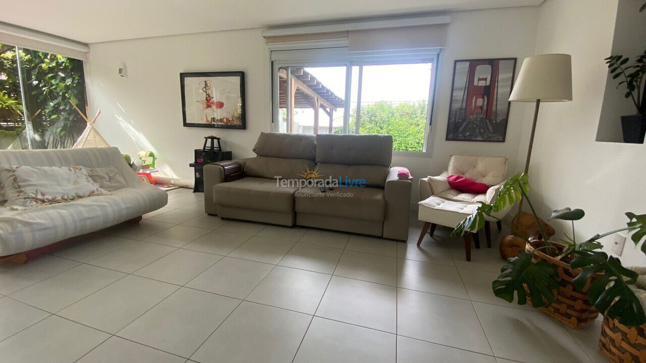 House for vacation rental in Florianopolis (Daniela)
