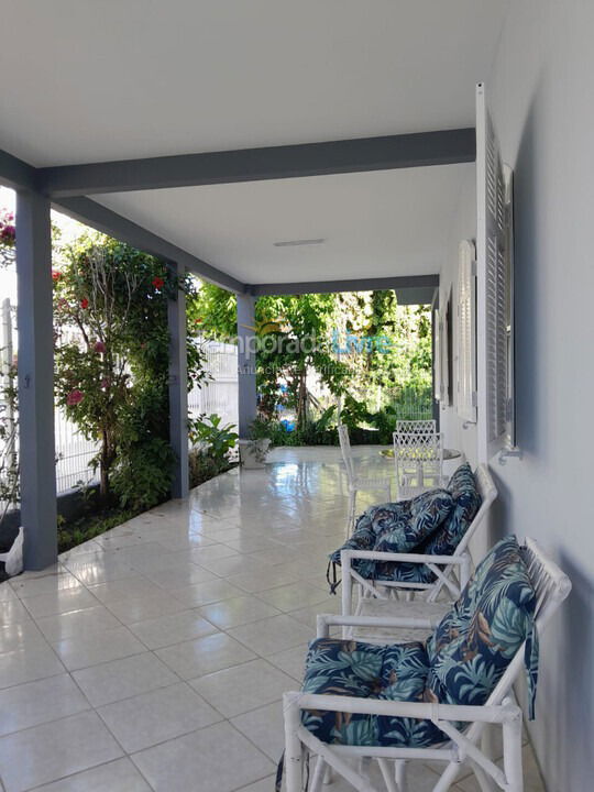 House for vacation rental in Florianopolis (Canasvieiras)