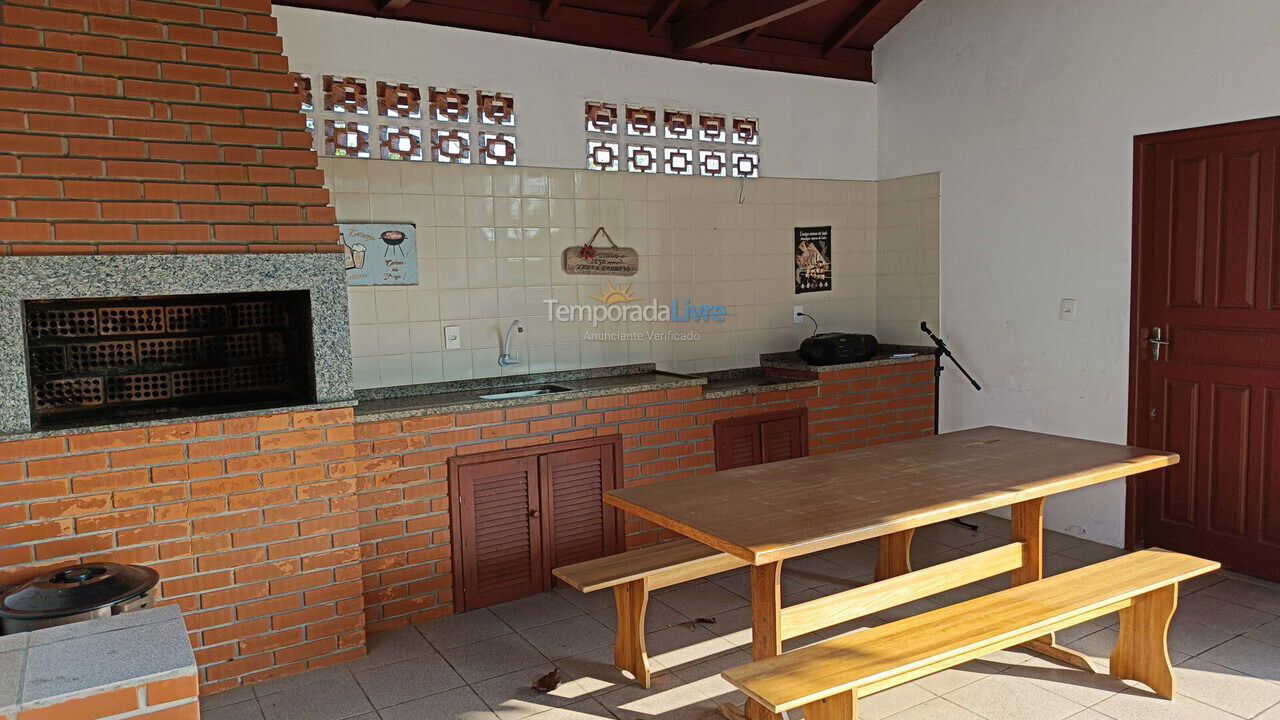 Casa para aluguel de temporada em Florianópolis (Cachoeira do Bom Jesus)