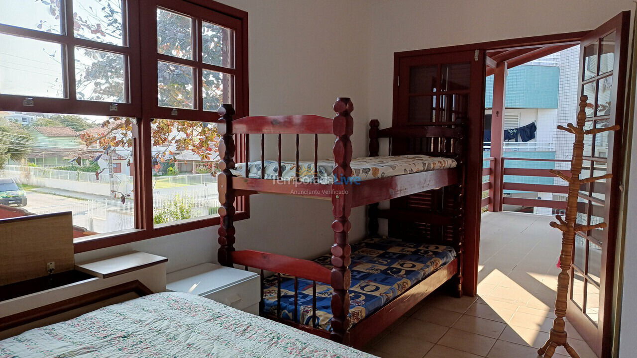 Casa para aluguel de temporada em Florianópolis (Cachoeira do Bom Jesus)