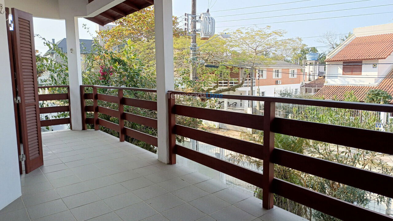 Casa para aluguel de temporada em Florianópolis (Cachoeira do Bom Jesus)