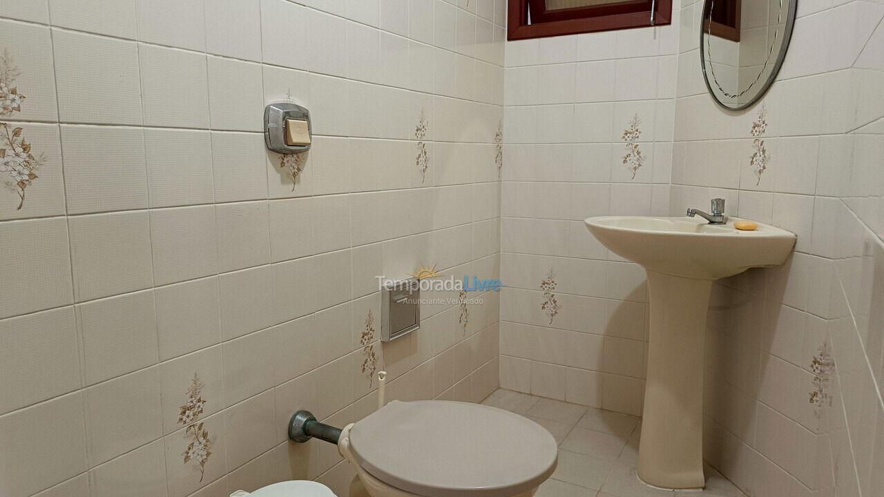 Casa para aluguel de temporada em Florianópolis (Cachoeira do Bom Jesus)