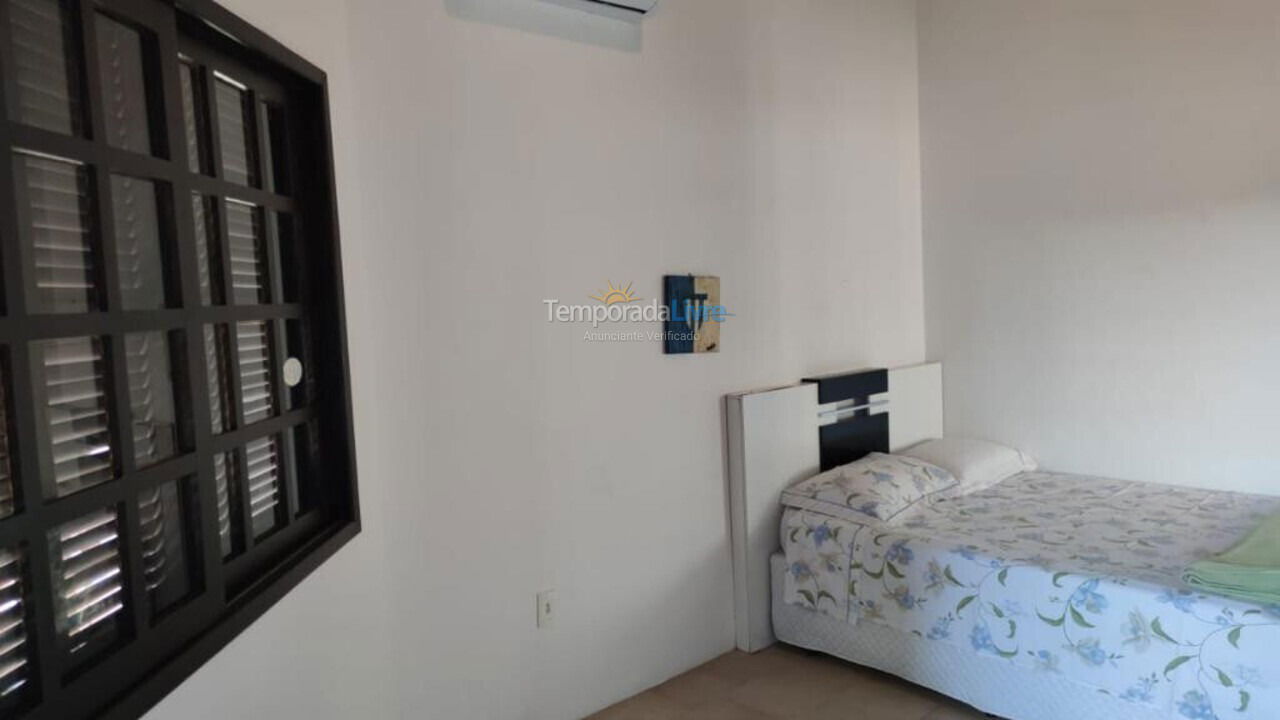 Casa para aluguel de temporada em Florianopolis (Praia dos Ingleses)