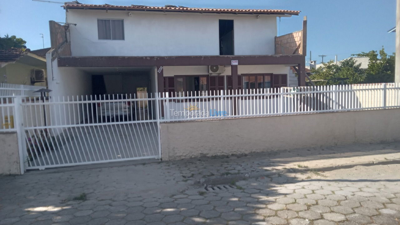 Casa para alquiler de vacaciones em São Francisco do Sul (Enseada)