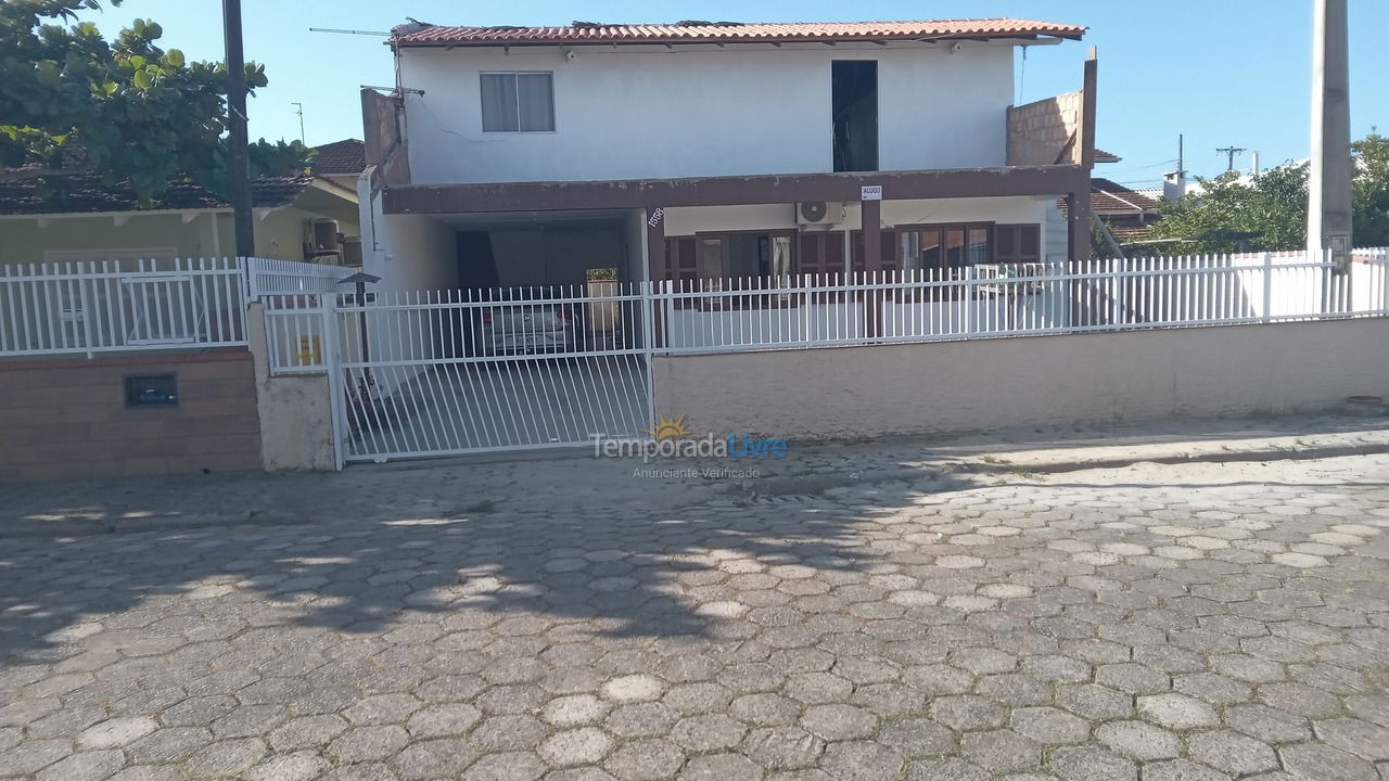 Casa para alquiler de vacaciones em São Francisco do Sul (Enseada)