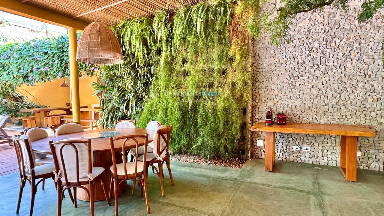 Casa para alquiler de vacaciones em São Sebastião (Praia da Baleia)