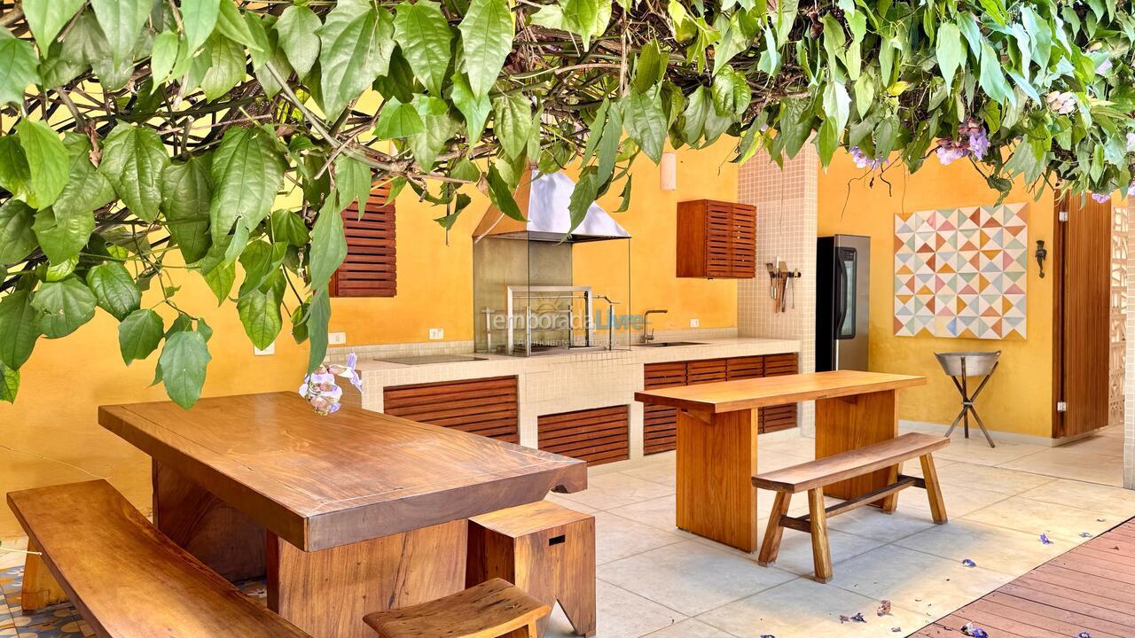 Casa para alquiler de vacaciones em São Sebastião (Praia da Baleia)