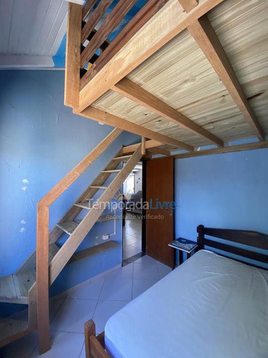 Casa para aluguel de temporada em Guaratuba (Coroados)
