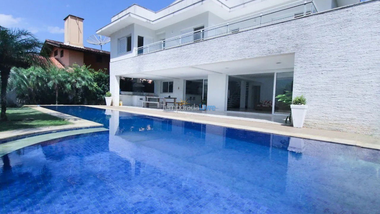 Casa para aluguel de temporada em São Sebastião (Praia da Baleia)