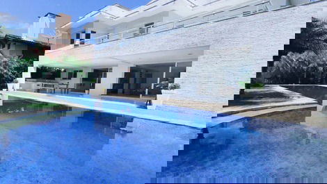 CASA EM CONDOMINIO PÉ NA AREIA