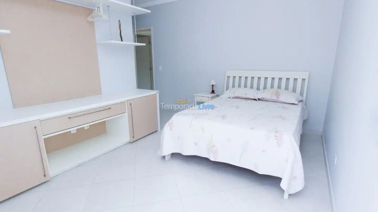Casa para aluguel de temporada em São Sebastião (Praia da Baleia)