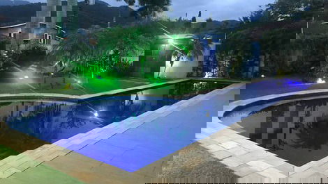 CASA EM CONDOMINIO PÉ NA AREIA