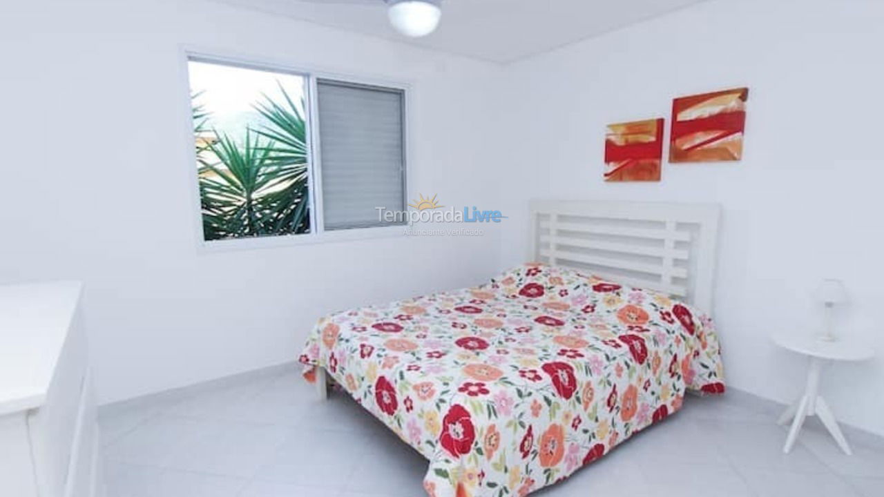 Casa para aluguel de temporada em São Sebastião (Praia da Baleia)