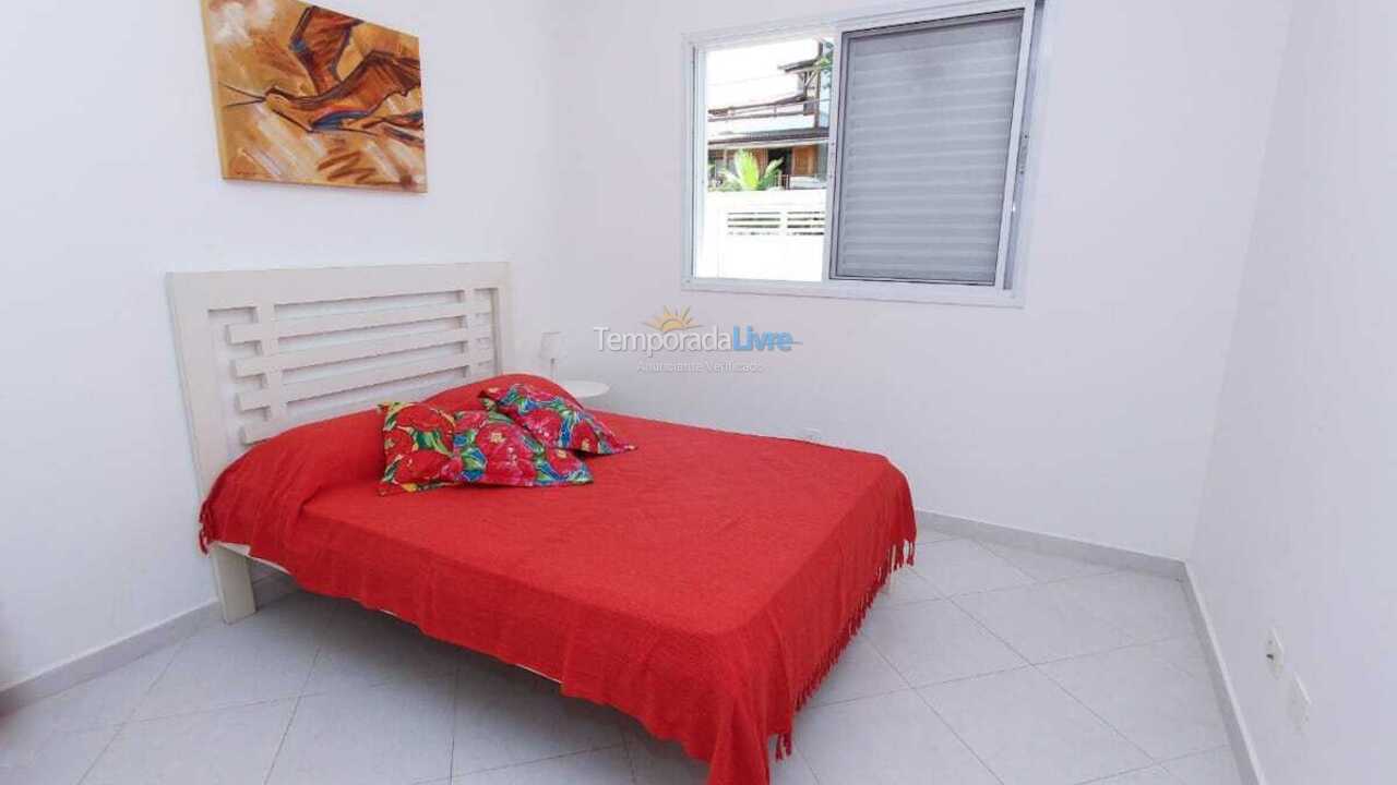 Casa para aluguel de temporada em São Sebastião (Praia da Baleia)