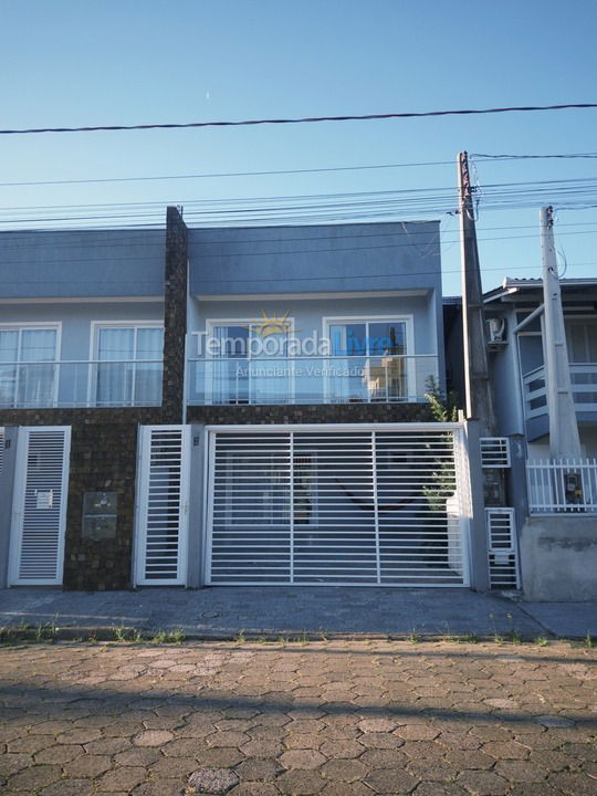 Casa para aluguel de temporada em São Francisco do Sul (Enseada)