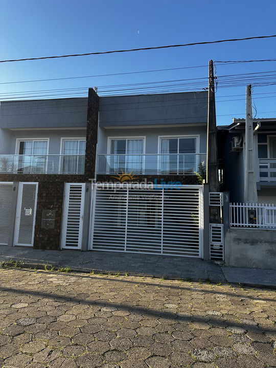 Casa para aluguel de temporada em São Francisco do Sul (Enseada)