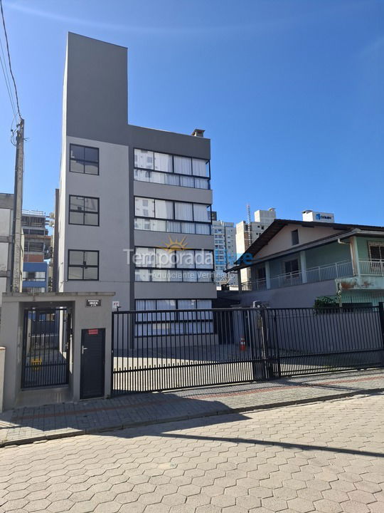 Apartment for vacation rental in Balneário Piçarras (Itacolomi)