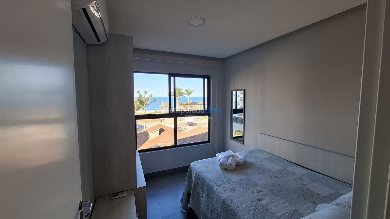Apartment for vacation rental in Balneário Piçarras (Itacolomi)