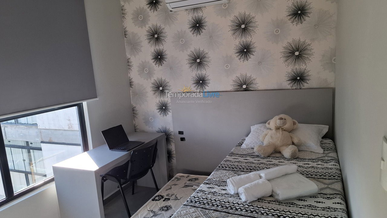 Apartment for vacation rental in Balneário Piçarras (Itacolomi)