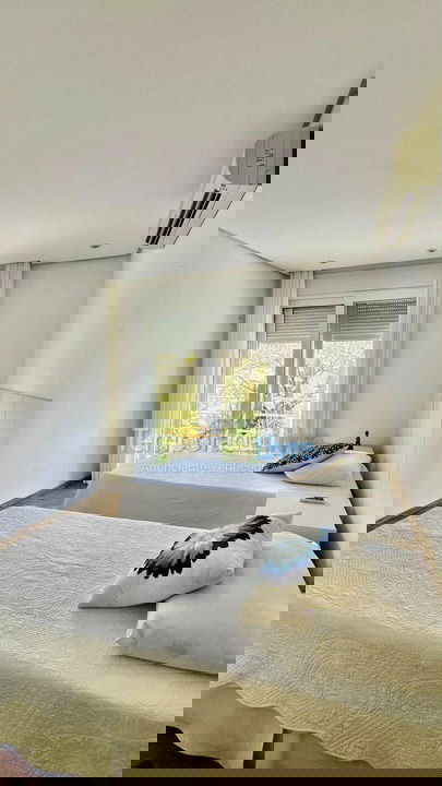 Casa para aluguel de temporada em São Sebastião (Praia da Baleia)