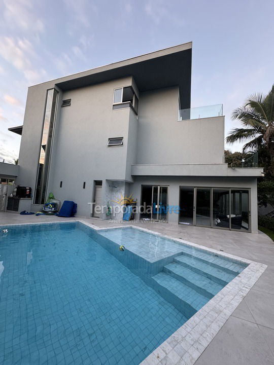 Casa para alquiler de vacaciones em Bertioga (Praia de Guaratuba)