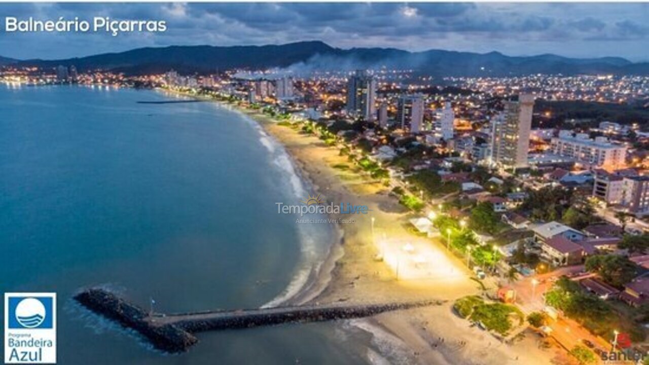 Apartment for vacation rental in Balneário Piçarras (Itacolomi)