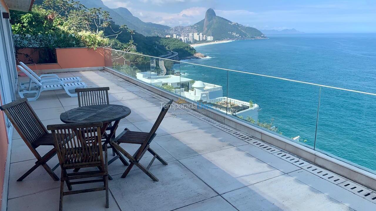 Casa para aluguel de temporada em Rio de Janeiro (Barra da Tijuca)