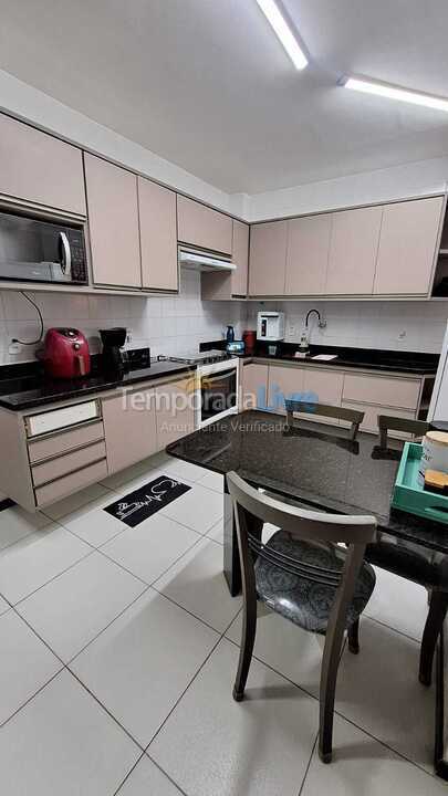 Apartamento para aluguel de temporada em Guarapari (Praia do Morro)