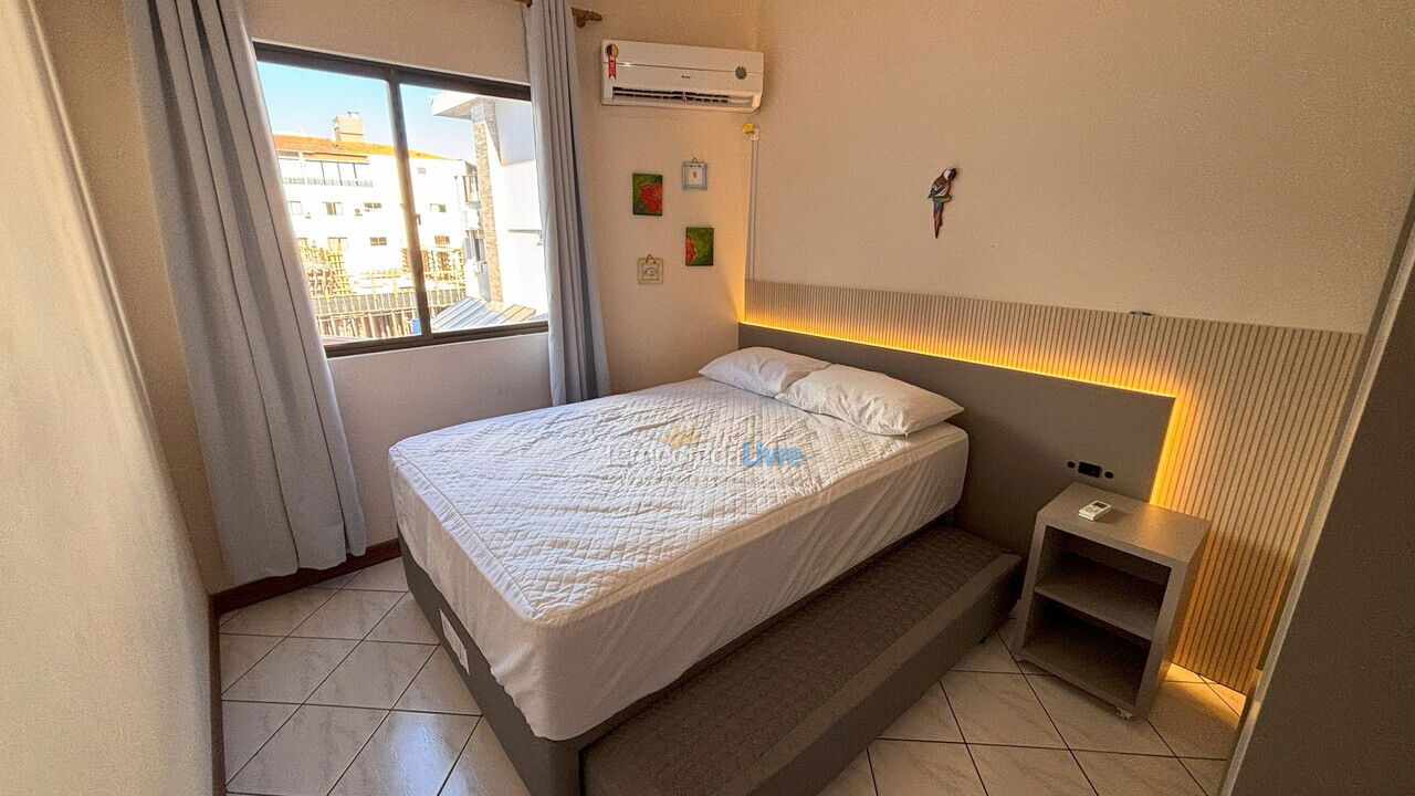 Apartment for vacation rental in Bombinhas (Praia de Bombas)