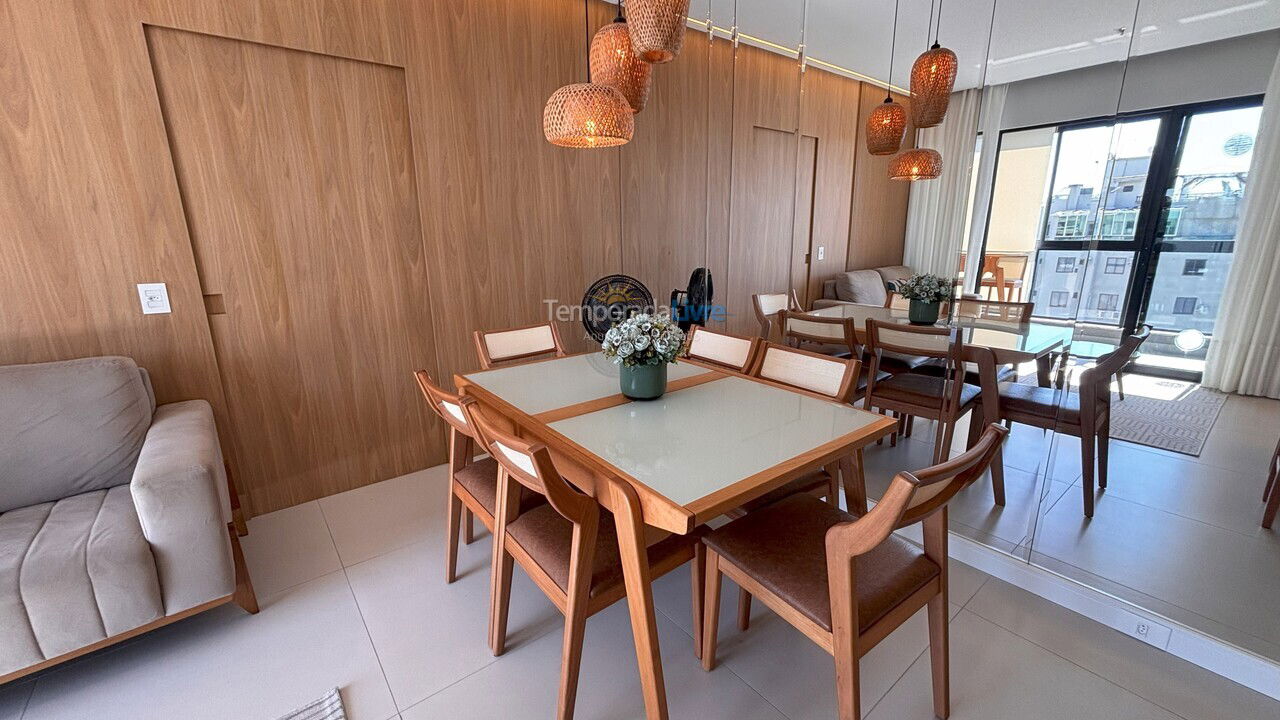 Apartment for vacation rental in Bombinhas (Praia de Bombas)