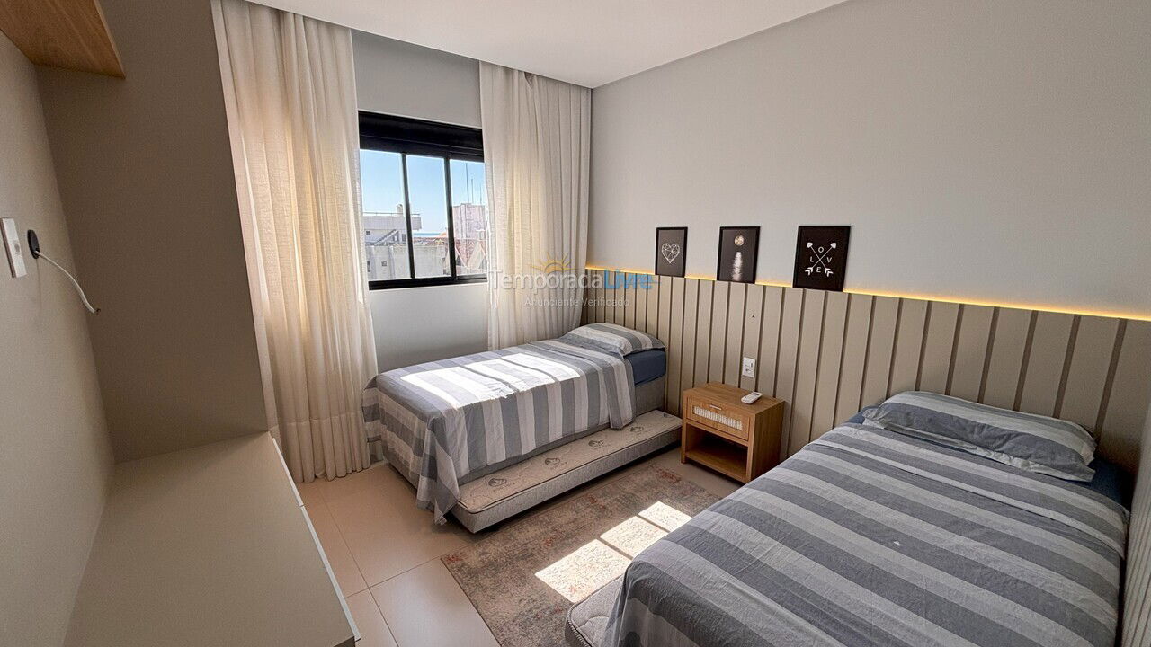 Apartment for vacation rental in Bombinhas (Praia de Bombas)