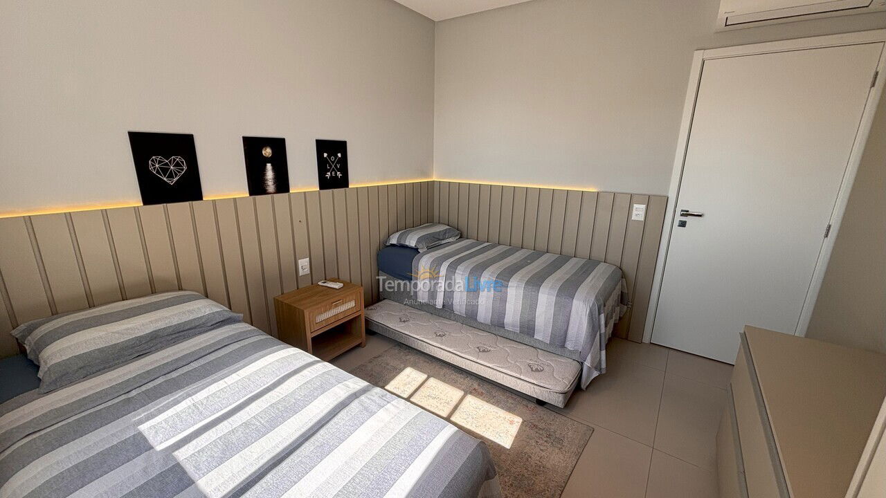 Apartment for vacation rental in Bombinhas (Praia de Bombas)