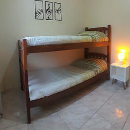 Acogedor apartamento cerca de estación de autobuses, centro comercial y hospital.