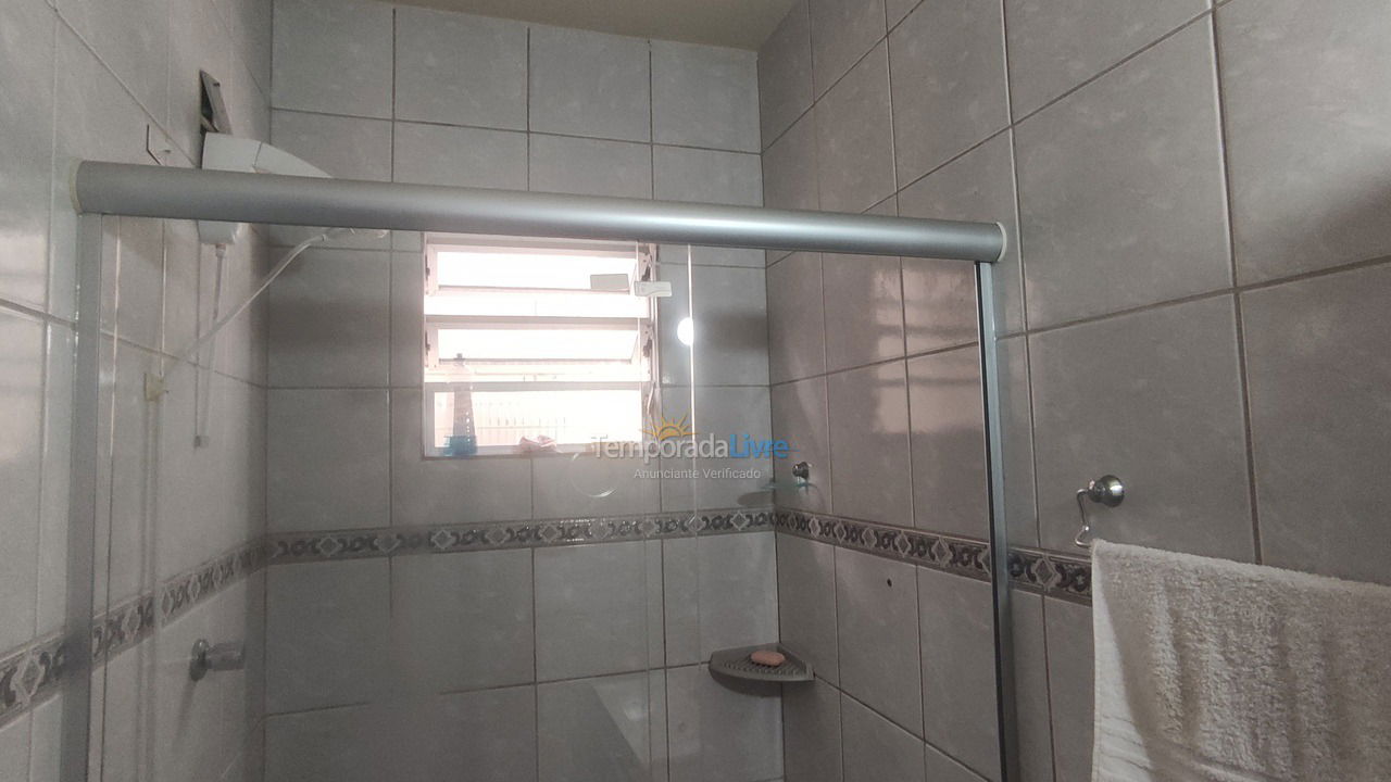 Casa para aluguel de temporada em Guaratuba (Figueira)