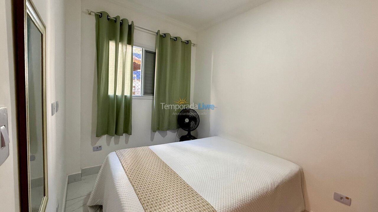 Apartamento para aluguel de temporada em Praia Grande (Aviação)