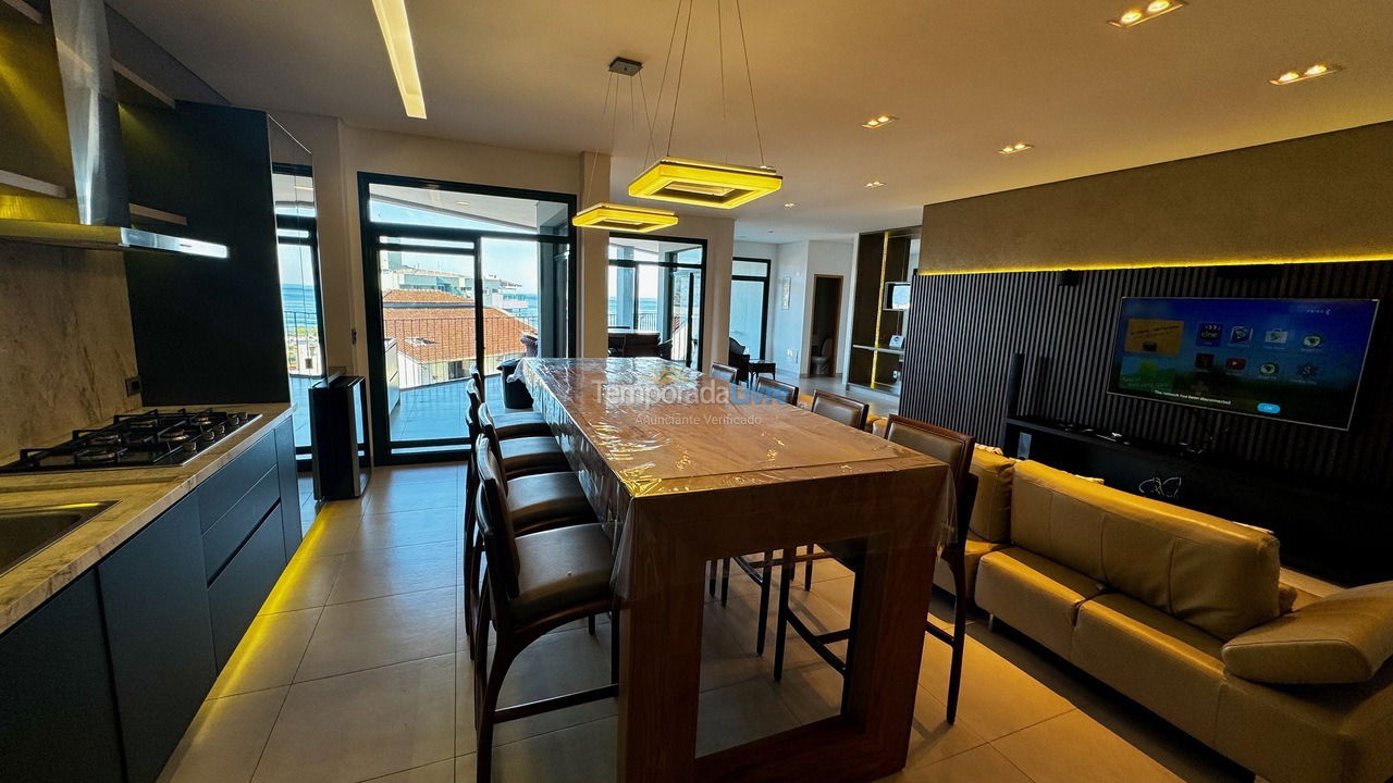 Apartamento para aluguel de temporada em Ubatuba (Praia Grande)