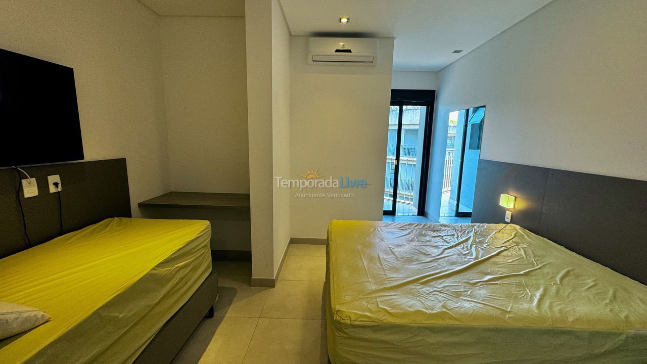 Apartamento para aluguel de temporada em Ubatuba (Praia Grande)