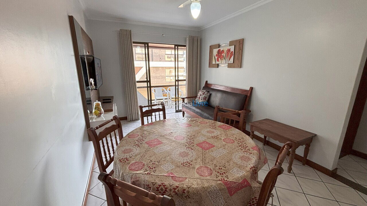 Apartamento para aluguel de temporada em Bombinhas (Praia de Bombas)