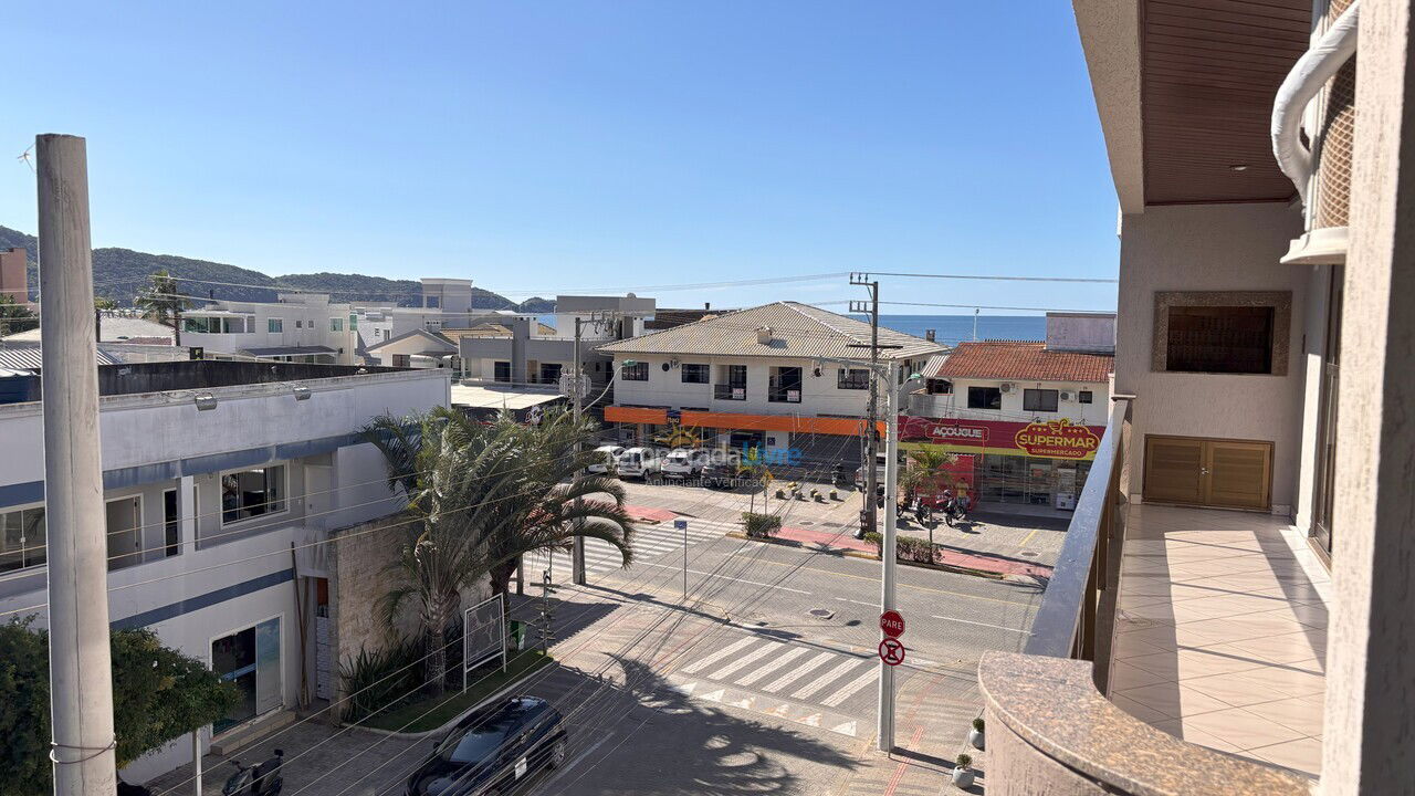 Apartamento para aluguel de temporada em Bombinhas (Praia de Bombas)