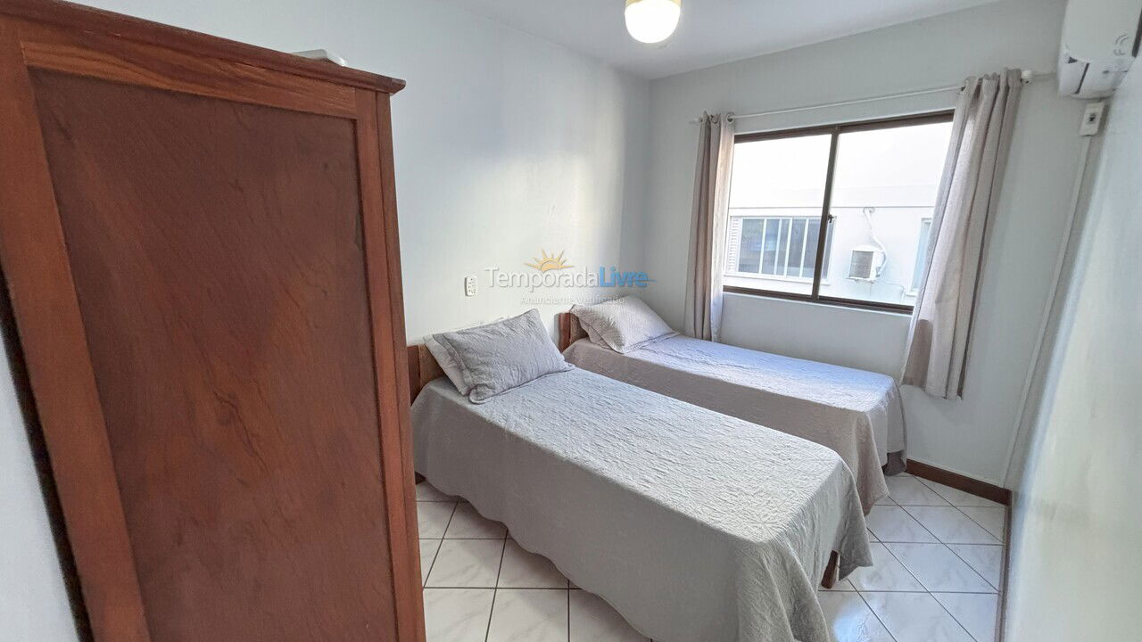 Apartamento para aluguel de temporada em Bombinhas (Praia de Bombas)